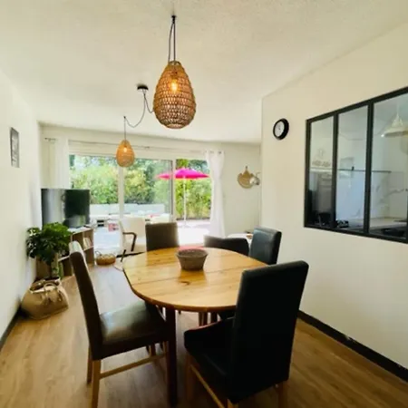 Spacious Cocoon With Pool In Apartament La Rochelle (Charente-Maritime)