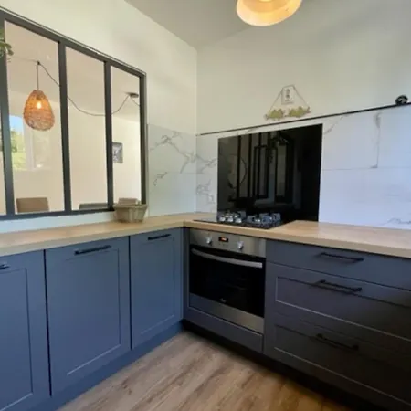 Spacious Cocoon With Pool In * La Rochelle (Charente-Maritime)