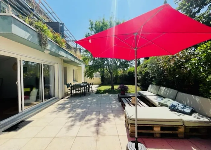 Appartement Spacious Cocoon With Pool In *